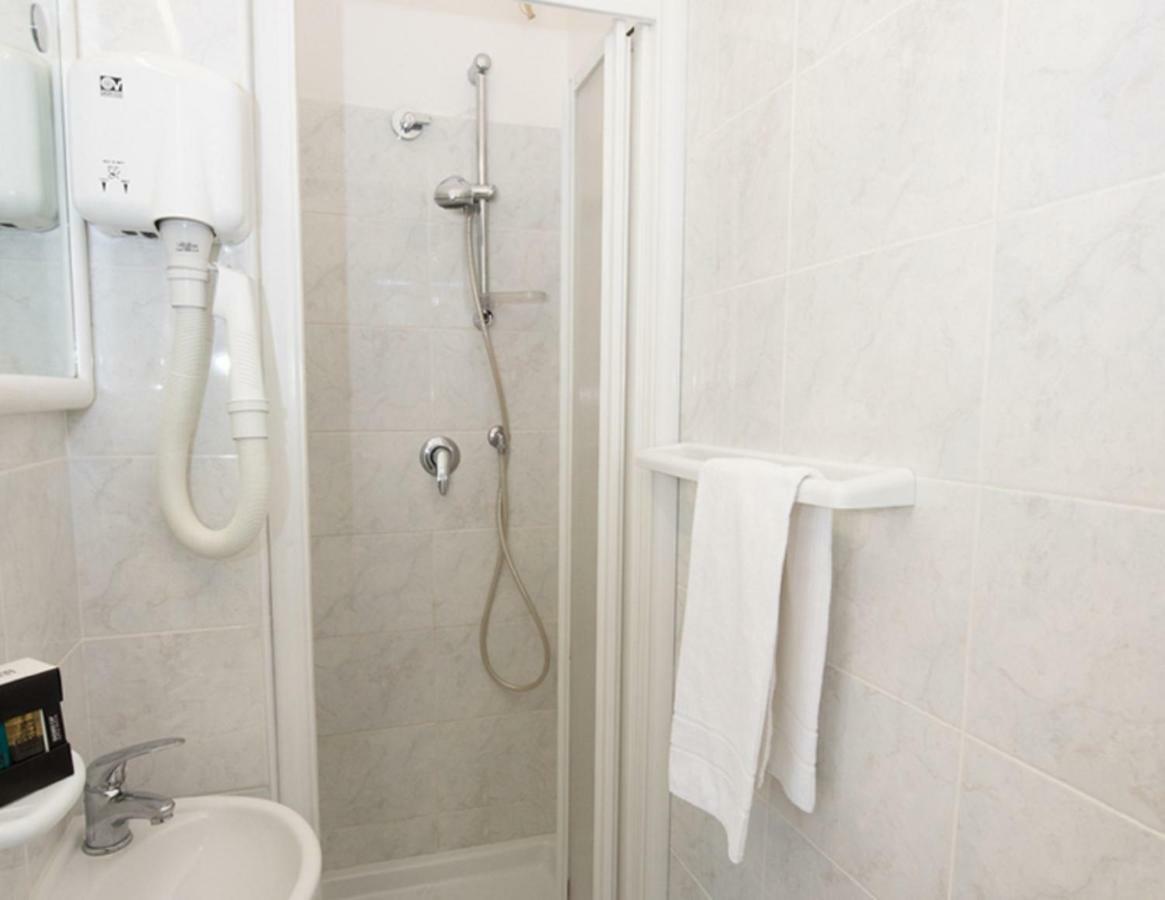 Hotel Tirreno Celle Ligure Extérieur photo