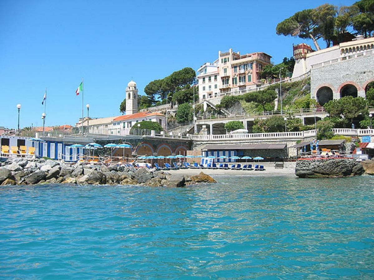 Hotel Tirreno Celle Ligure Extérieur photo